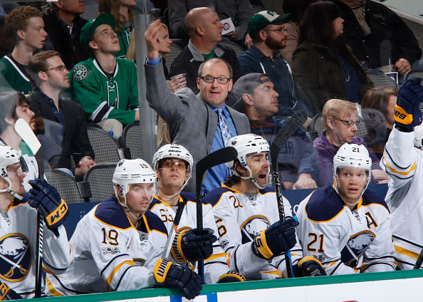 DALLAS, TX - JANUARY 26: Dan Bylsma, head coach of the Buffalo Sabres during a game against the Dallas Stars at the American Airlines Center on January 26, 2017 in Dallas, Texas. (Photo by Glenn James/NHLI via Getty Images)