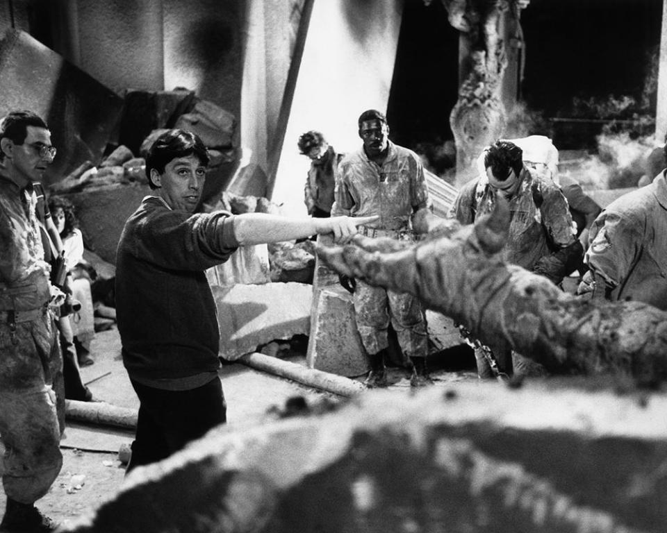 Ghostbusters, from left: Harold Ramis, Sigourney Weaver, director Ivan Reitman, Ernie Hudson, Dan Aykroyd, 1984 - Credit: Columbia/Courtesy Everett Collection