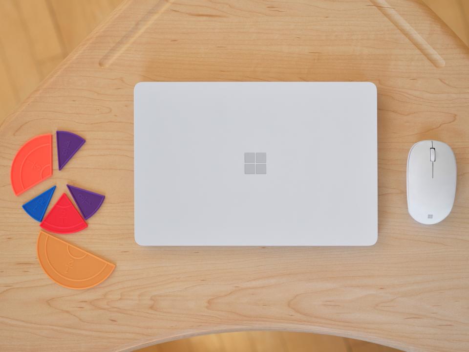 Microsoft Surface Laptop SE