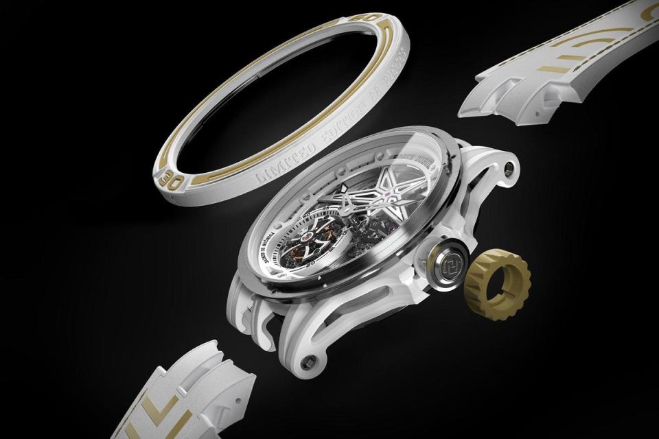 新一代Excalibur Spider Pirelli聯名錶，延續相同的結構，這次改成白色錶殼與面盤。