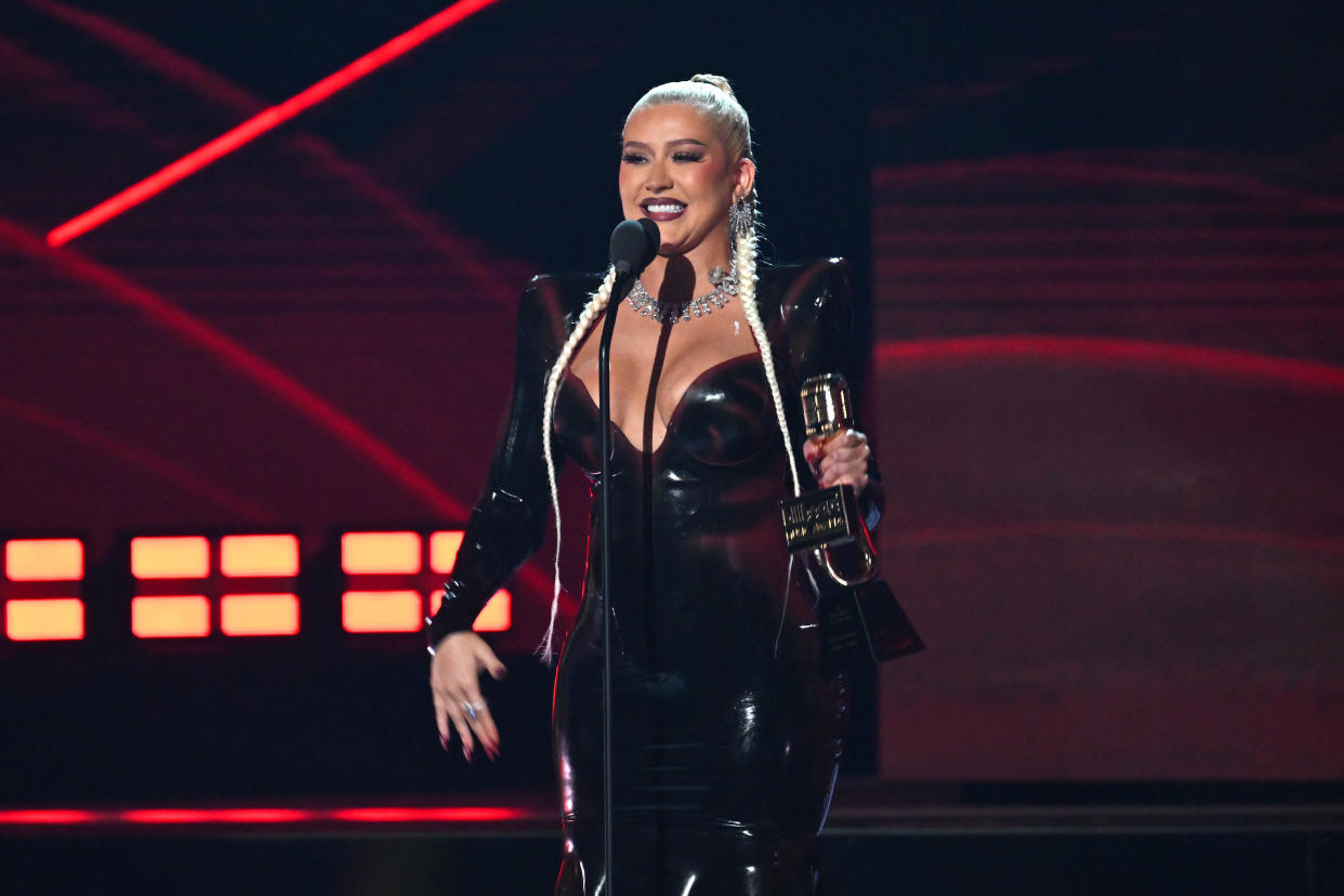 Christina Aguilera Honored at Billboard Latin Music Awards for ...