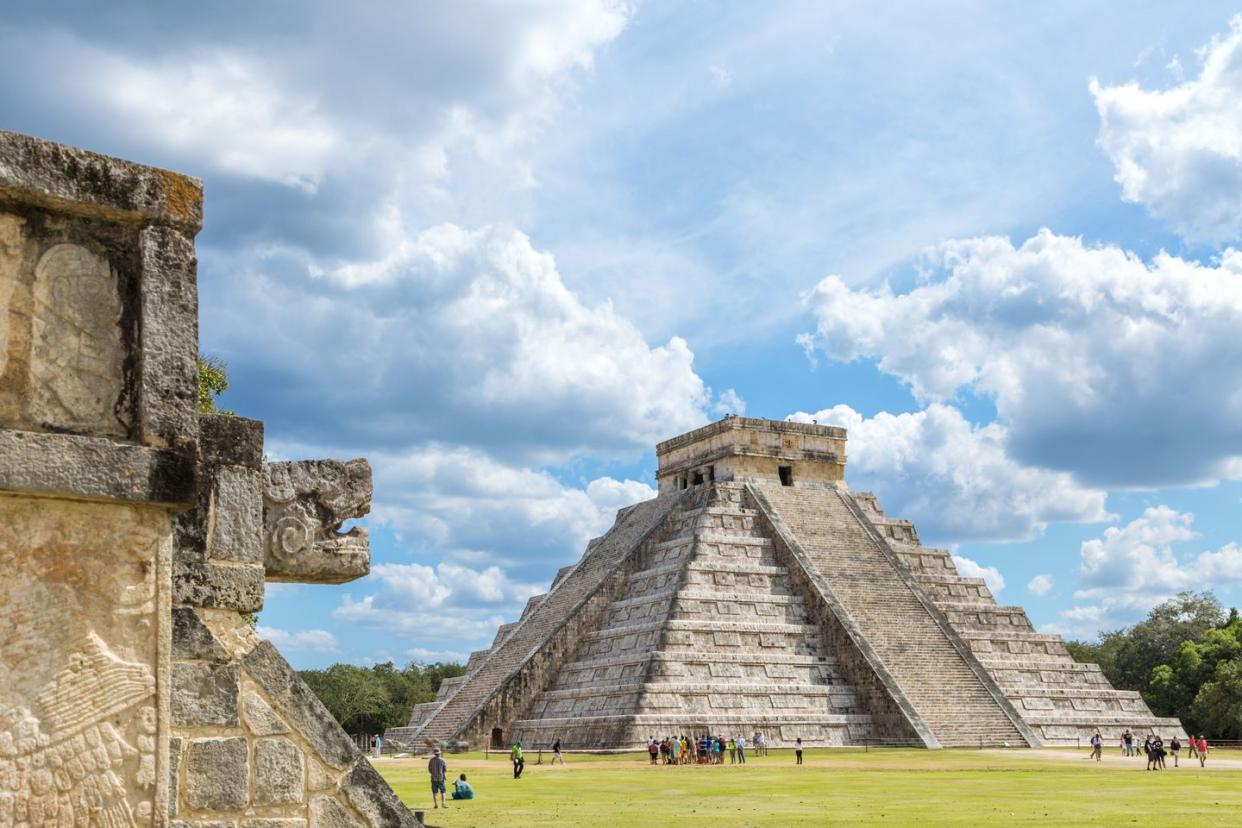 el castillo temple of kukulkan, chichen itza, yucatan, mexico