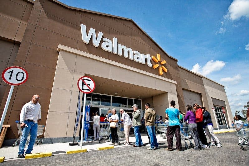 Walmart puso en venta sus supermercados argentinos antes de la pandemia y la operación se aceleró en las últimas semanas