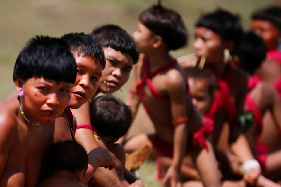 Garimpeiros exigem sexo com meninas e mulheres Yanomami em troca de comida, diz relat&#xf3;rio (Foto: REUTERS/Adriano Machado)