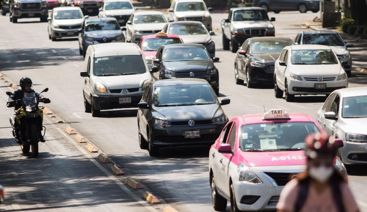 La mitad de autos que circulan en CDMX tienen placas del Edomex y Morelos, afirma Sheinbaum