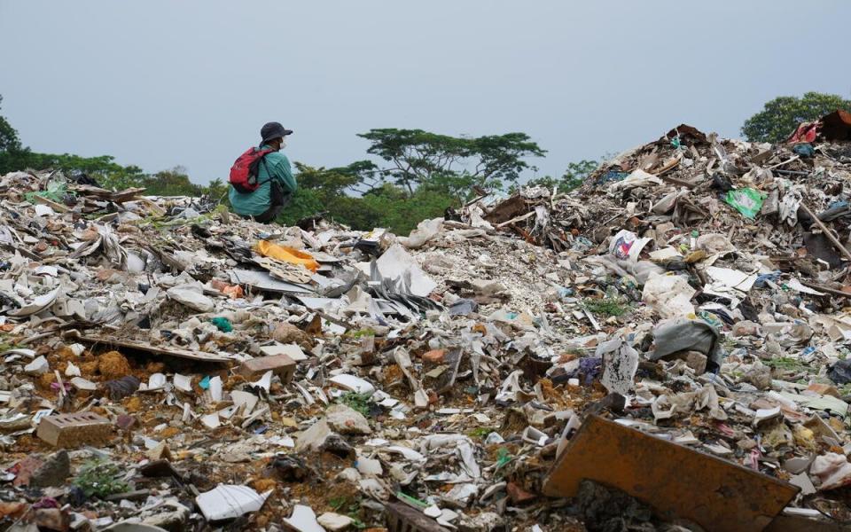 Foreign plastic waste has been found strewn across open dumpsites in Malaysia - Nandakumar S. Haridas/Greenpeace Germany