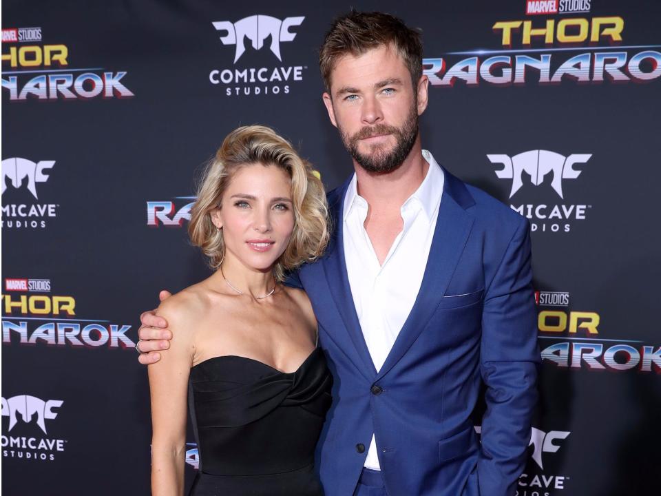 Elsa Pataky and Chris Hemsworth at the "Thor: Ragnarok" premiere in 2017.