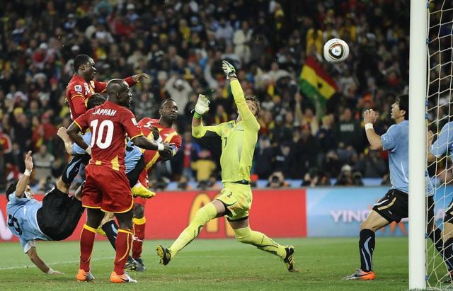 WATCH: Ayew misses penalty against Uruguay as Ghana waste chance