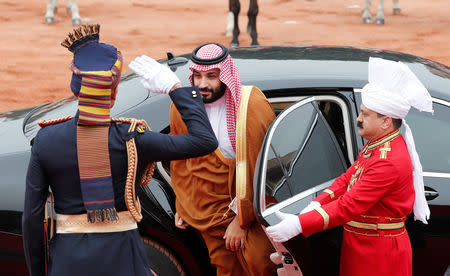 Saudi Arabia's Crown Prince Mohammed bin Salman arrives for his ceremonial reception at the forecourt of Rashtrapati Bhavan in New Delhi, India, February 20, 2019. REUTERS/Adnan Abidi