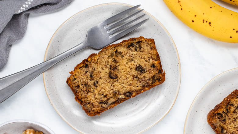 banana walnut bread with fork