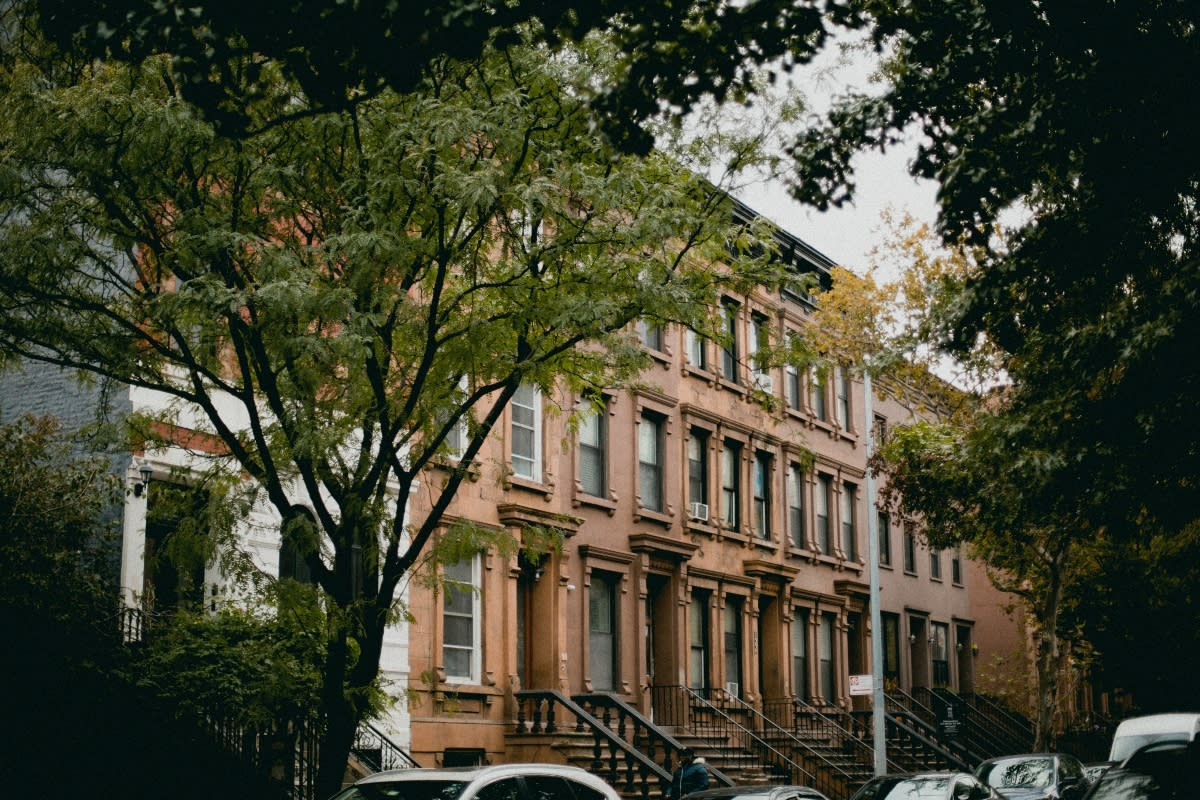 brownstone building in Harlem, New York