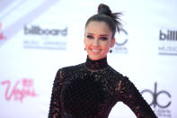 Jessica Alba arrives at the Billboard Music Awards at the T-Mobile Arena on Sunday, May 22, 2016, in Las Vegas. (Photo by Richard Shotwell/Invision/AP)