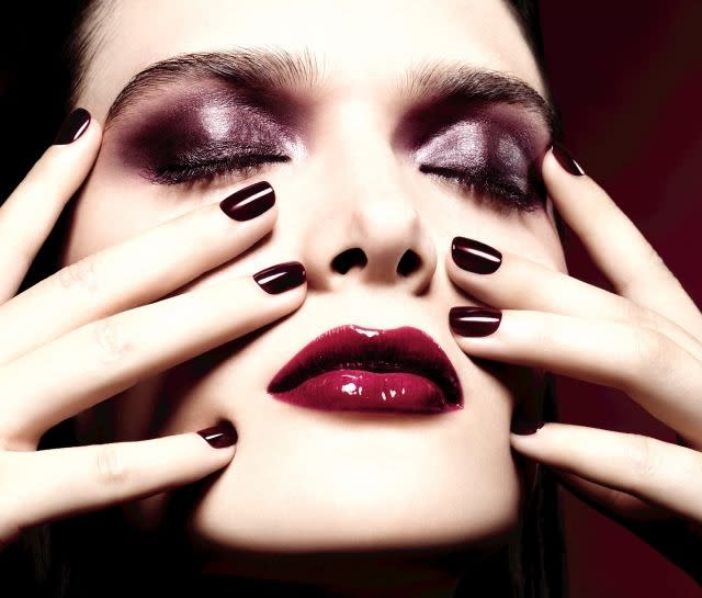 Chanel Holiday 2015 Signe Particulier Eyeshadow Quad, La Merveilleuse, Rouge  Noir & Etincelle