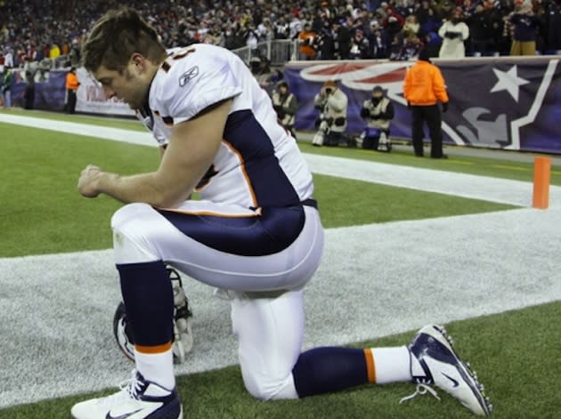 Tim Tebow defends high school student who Tebowed during graduation  ceremony – New York Daily News