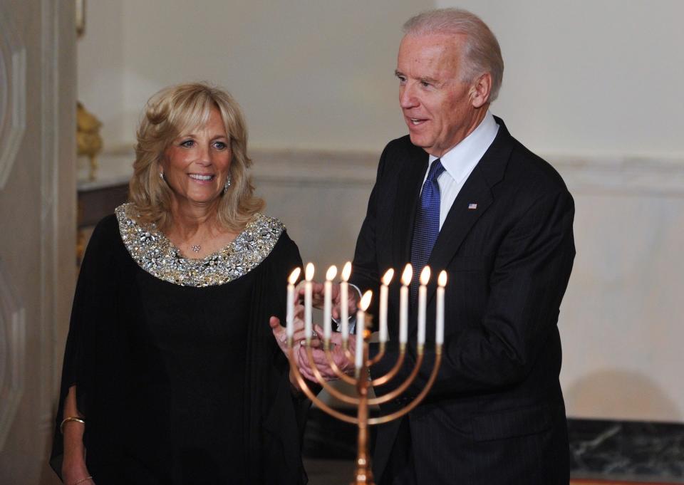 US President Joe Biden and his wife Jill Biden