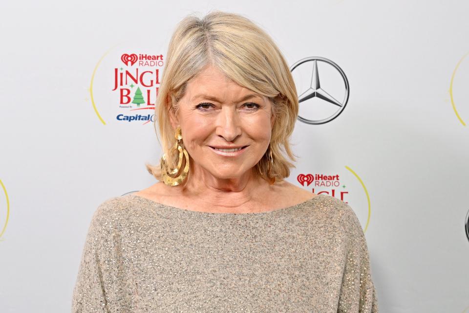 Martha Stewart isn't letting society's views of how older women should dress hold back her style − and fashion and gender experts say people of all ages can learn from her attitude.