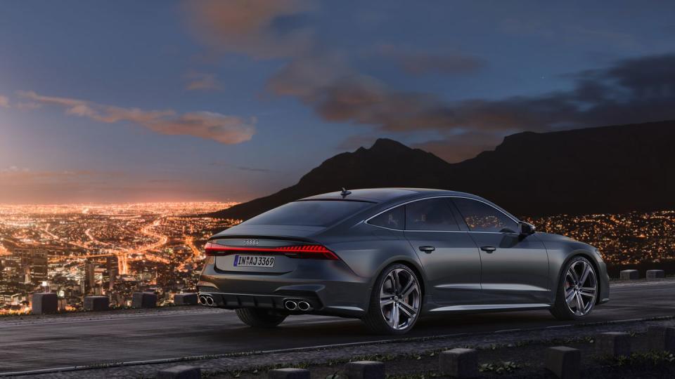 View Photos of the 2020 Audi S7