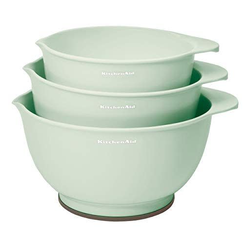 12) Classic Mixing Bowls