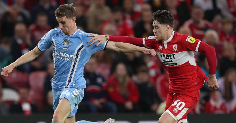 Ben Sheaf of Coventry City in action with Middlesbrough&#39;s Hayden Hackney during the Sky Bet Championship Play Off Semi Final 2nd Leg between Middlesbrough and Coventry City at the Riverside Stadium, Middlesbrough on Wednesday 17th May 2023 Credit: Alamy