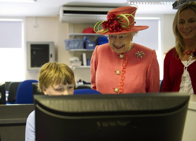 Queen visits school