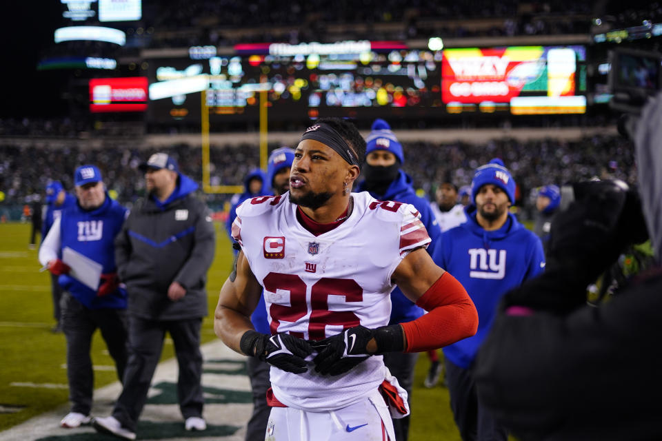 New York Giants running back Saquon Barkley will become a free agent this offseason unless the Giants reach a new deal. Will they pay the price to keep their star? (AP Photo/Matt Rourke)