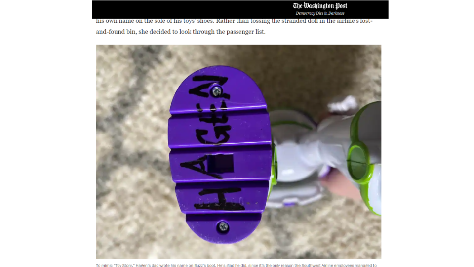 玩偶腳下寫著「哈根」成為尋找失主的線索。（圖／翻攝自The Washington Post）