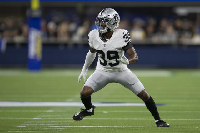 Raiders CB Nate Hobbs continues strong rookie season with excellent Week 5  performance