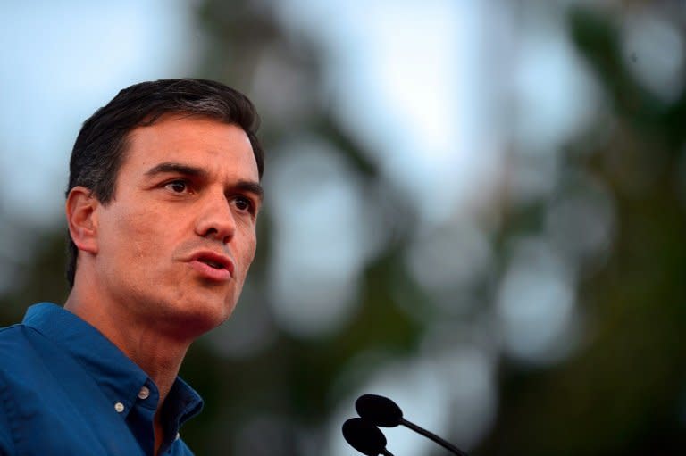 Pedro Sanchez has been re-elected as leader of Spain's Socialists, following a months-long party feud