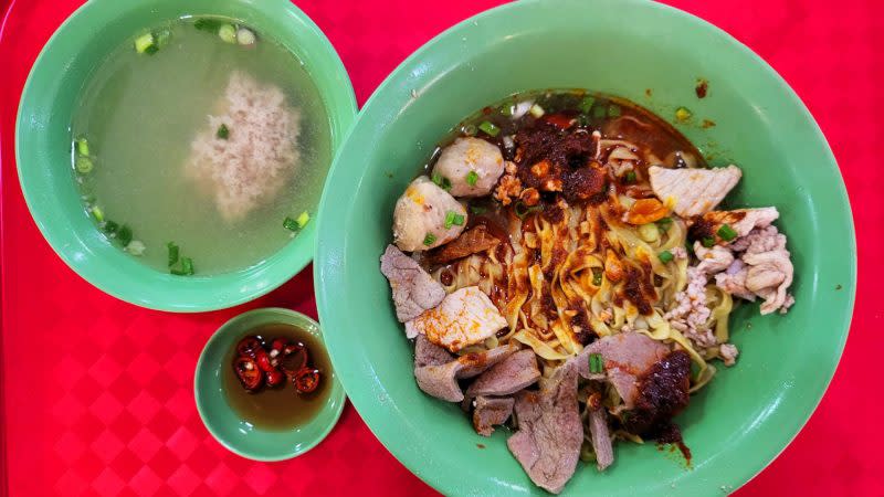 Fu Yuan Minced Pork Noodles minced pork noodles soup ingredients rearranged