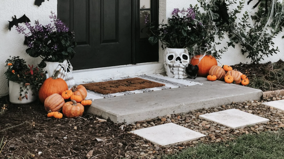 halloween house decor