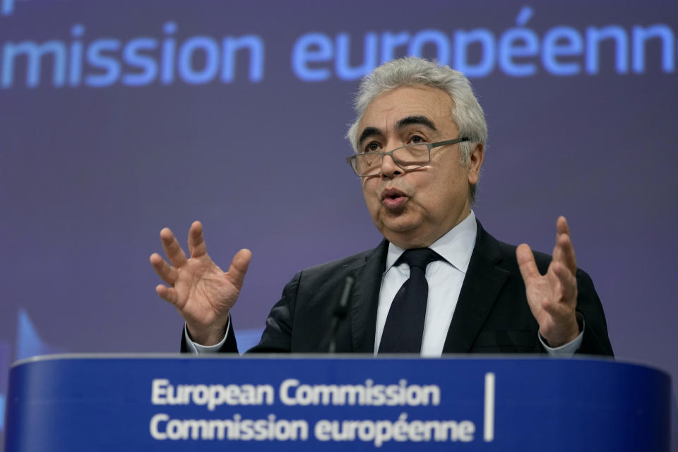 FILE - Executive Director of the International Energy Agency Fatih Birol speaks during a media conference on energy at EU headquarters in Brussels, Monday, December 12, 2022. Stalled spending on electrical grids worldwide is slowing the rollout of renewable energy and could put efforts to limit climate change at risk if millions of miles of power lines aren't added or refurbished in the next few years. The International Energy Agency said in a report Tuesday that the capacity to connect to and transmit electricity isn't keeping pace with the rapid growth of clean energy technology like solar and wind power, electric cars and heat pumps. (AP Photo/Virginia Mayo, File)