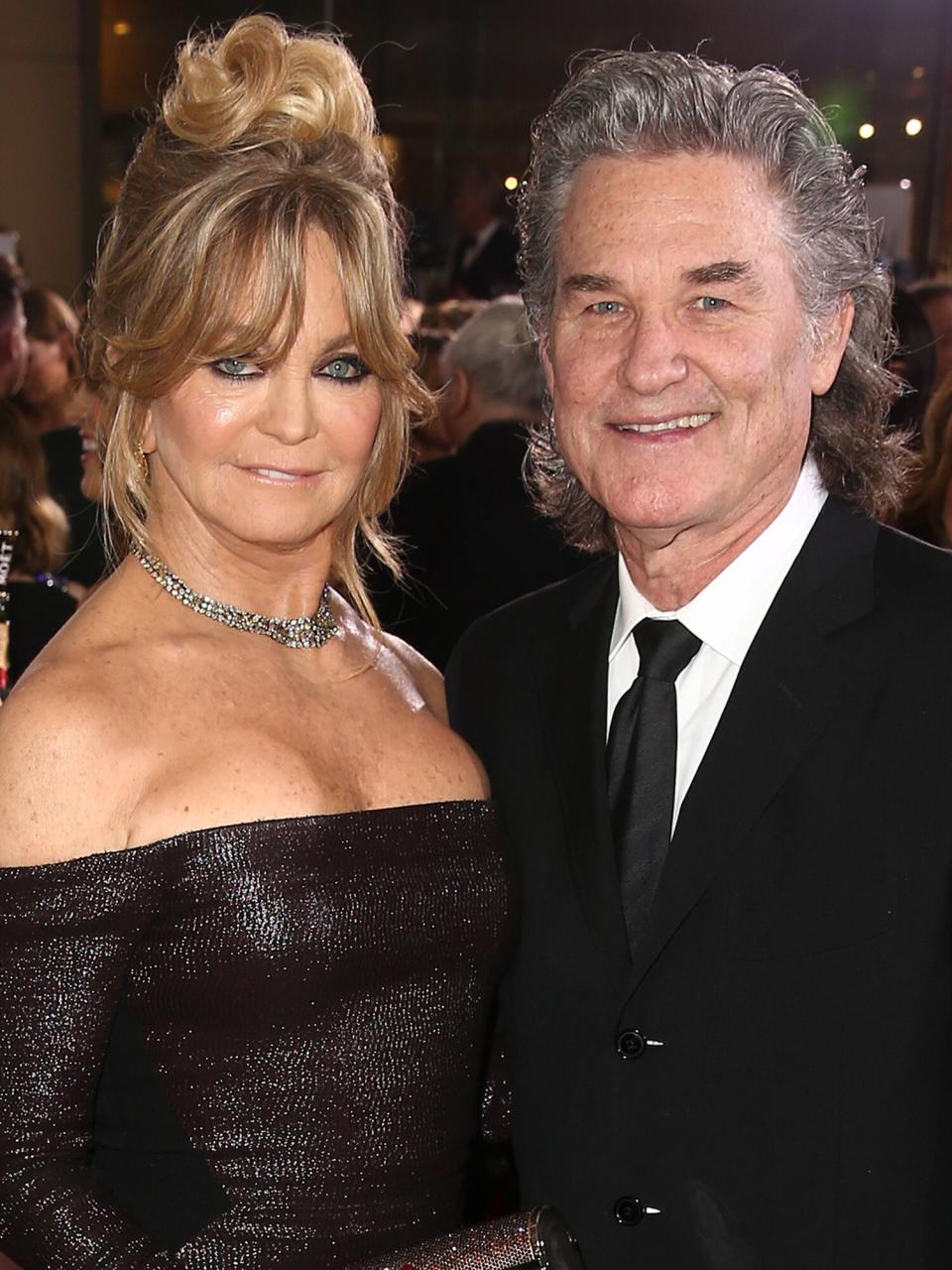 Goldie Hawn (L) and Kurt Russell attend the 74th Annual Golden Globe Awards at The Beverly Hilton Hotel on January 8, 2017 in Beverly Hills, California