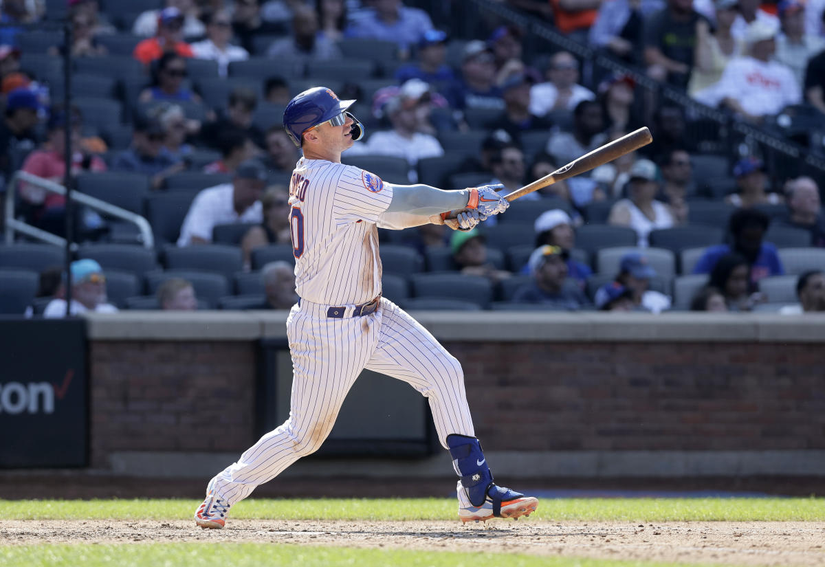 Pete Alonso reaches 40 homers, 100 RBIs vs. Mariners