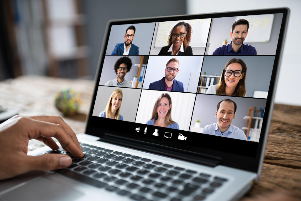 Seinen Ausstand mit Kollegen per Videocall zu feiern, ist nicht so einfach. (Symbolbild: Getty Images)