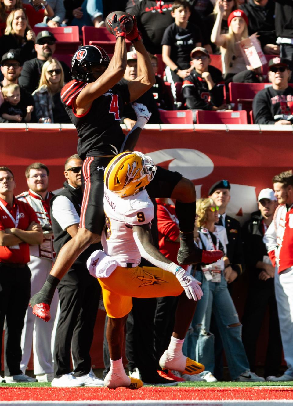 Utah Utes wide receiver Munir McClain catches the ball in the end zone for a touchdown during the game against the Arizona State Sun Devils at Rice-Eccles Stadium in Salt Lake City on Saturday, Nov. 4, 2023.