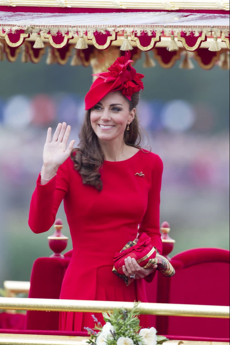 When Kate stole the spotlight in a bright red dress