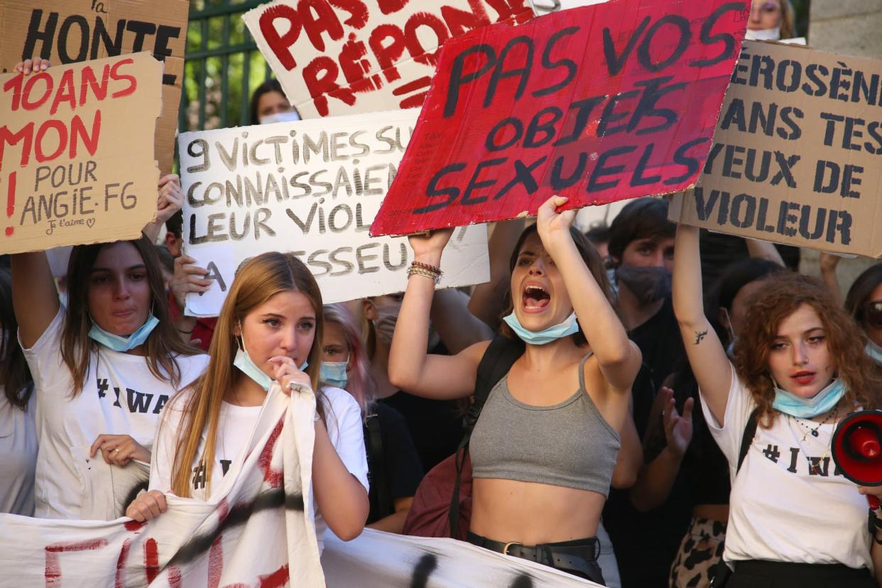 Manifestation contre les violences faites aux femmes à Ajaccio, le 5 juillet 2020. - Pascal POCHARD-CASABIANCA / AFP