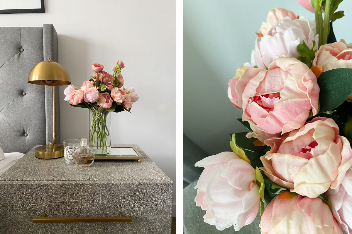 a vase of pink flowers