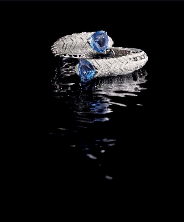 The sublime shapes of the high jewellery pieces by Cartier