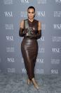 <p>La empresaria ocupa el segundo lugar del podio con 2.400 búsquedas mensuales. Y eso que su estilo le ha llevado a <a href="https://peopleenespanol.com/ponte-bella/kim-kardashian-fashion-icon-peoples-choice-awards/" rel="nofollow noopener" target="_blank" data-ylk="slk:ser nombrada Fashion Icon;elm:context_link;itc:0;sec:content-canvas" class="link ">ser nombrada Fashion Icon</a> en los People's Choice Awards. </p>