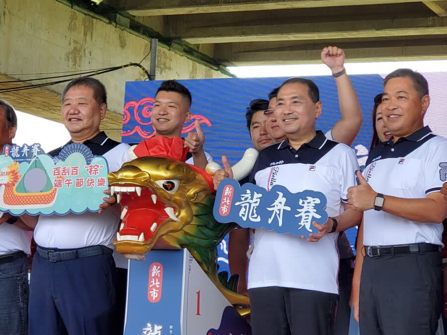 圖／新北市長侯友宜與議長蔣根煌今（30）日主持祭江點睛儀式。（圖／記者陳志仁攝，2023.05.30）