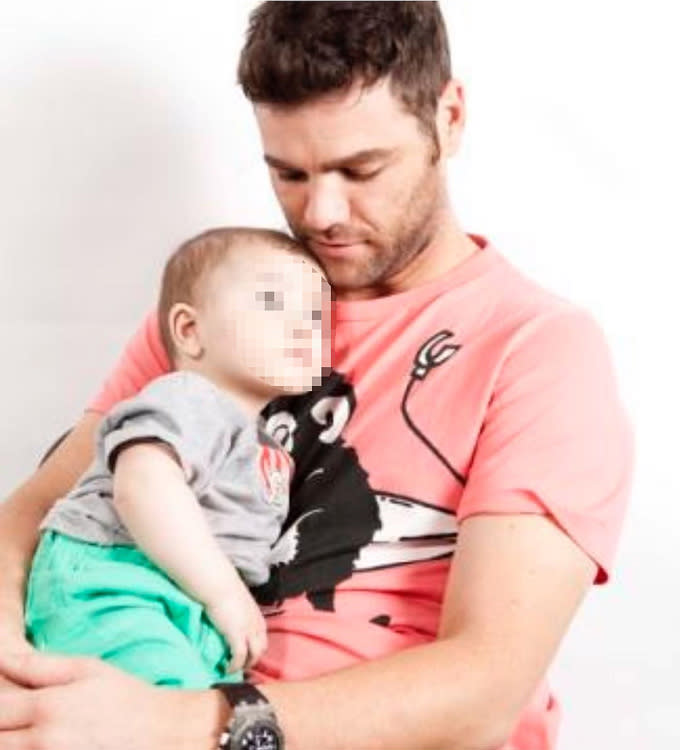 Fonsi con su hijo Lucas