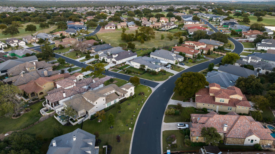 Viviendas en la comunidad Sububia en las afueras de Austin, Texas, EE.UU. Foto: Getty Images. 