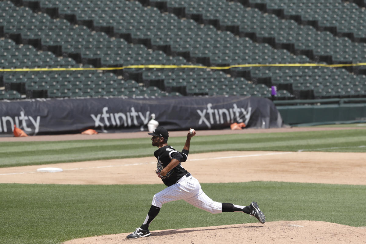 White Sox spring training: Yasmani Grandal, Lucas Giolito, Gio