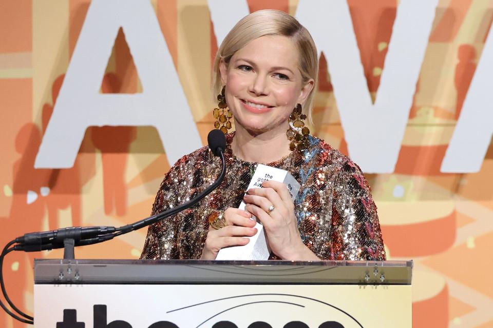 NEW YORK, NEW YORK - NOVEMBER 28: Michelle Williams speaks onstage during The 2022 Gotham Awards at Cipriani Wall Street on November 28, 2022 in New York City. (Photo by Mike Coppola/Getty Images for The Gotham Film & Media Institute)