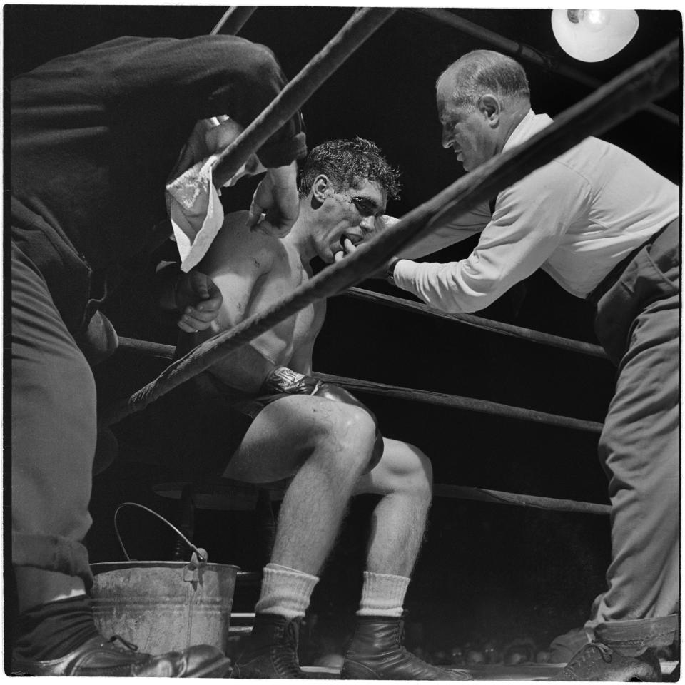 This photo of New York boxer Walter Cartier, the “Prizefighter of Greenwich Village,” was taken in 1949. It signals Kubrick’s segue from photography to filmmaking. “In his last year at the magazine, Kubrick began work on his first independently produced documentary, Day of the Fight , a film based on his 1949 article on boxer Walter Cartier. It premiered in 1951 and kicked off his career in filmmaking, so there is a direct overlap of photography and motion pictures,” says Corcoran.