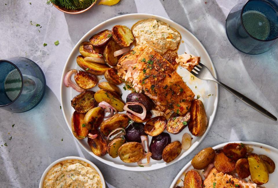 baked salmon potato skillet with shallots and dill yogurt sauce