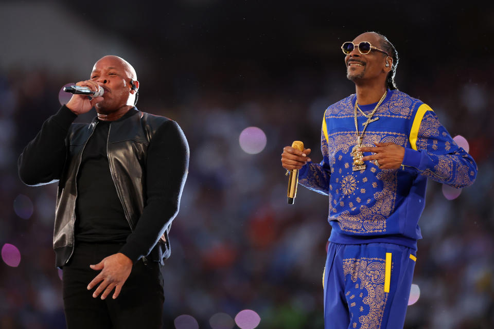 INGLEWOOD, CALIFORNIA - FEBRUARY 13: (L-R) Dr. Dre and Snoop Dogg perform during the Pepsi Super Bowl LVI Halftime Show at SoFi Stadium on February 13, 2022 in Inglewood, California. (Photo by Kevin C. Cox/Getty Images)