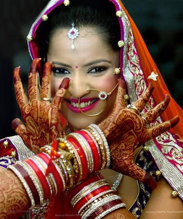 Close up of an Indian bride Stock Photo - Alamy