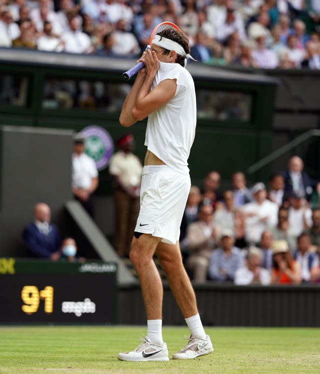 Taylor Fritz showed his frustration at failing to find a way through his opponent